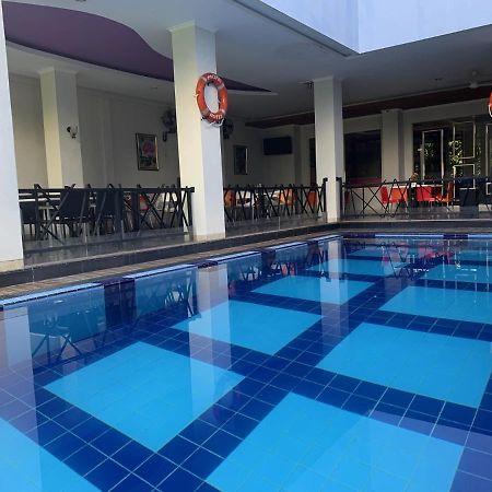 Pacific Hotel Ambon Bagian luar foto