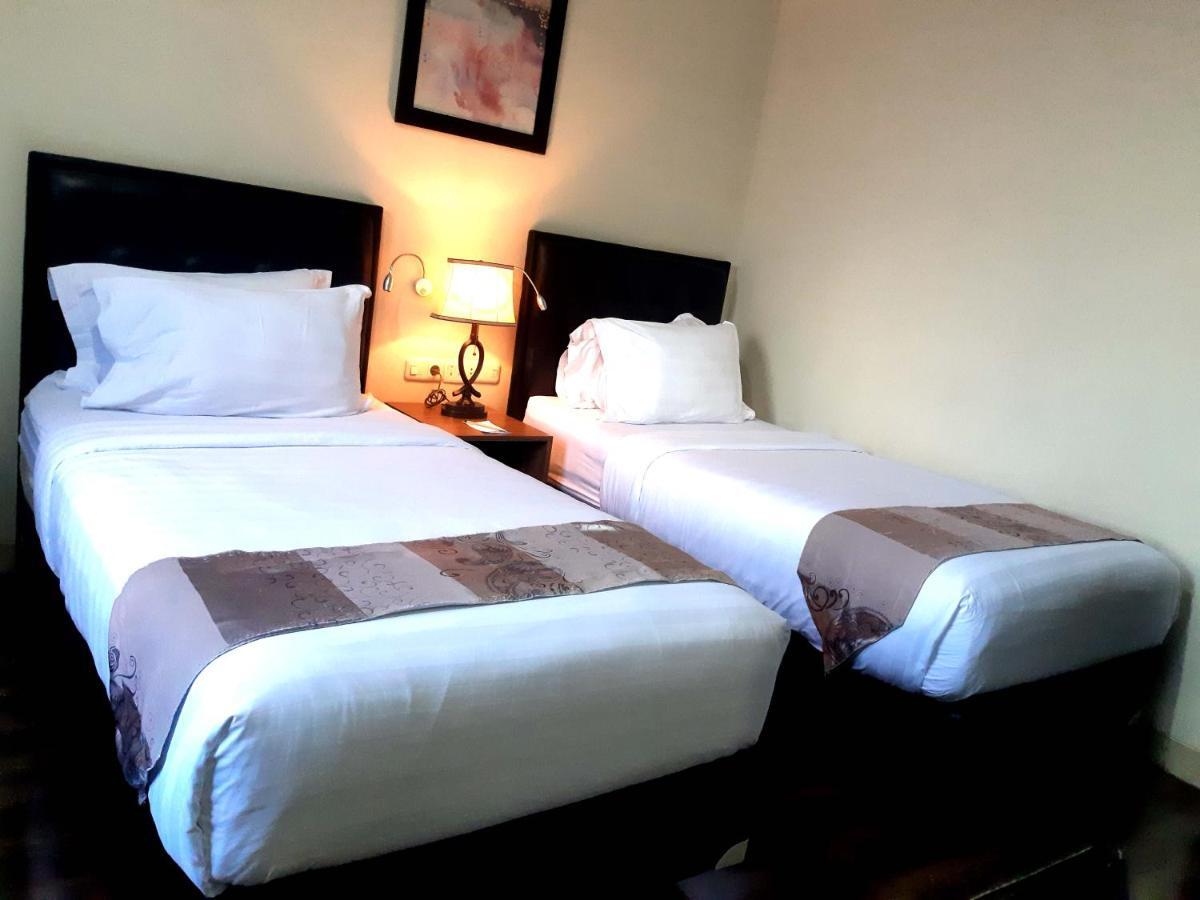 Pacific Hotel Ambon Bagian luar foto