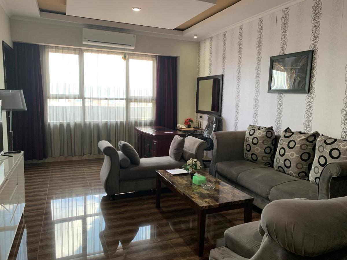 Pacific Hotel Ambon Bagian luar foto