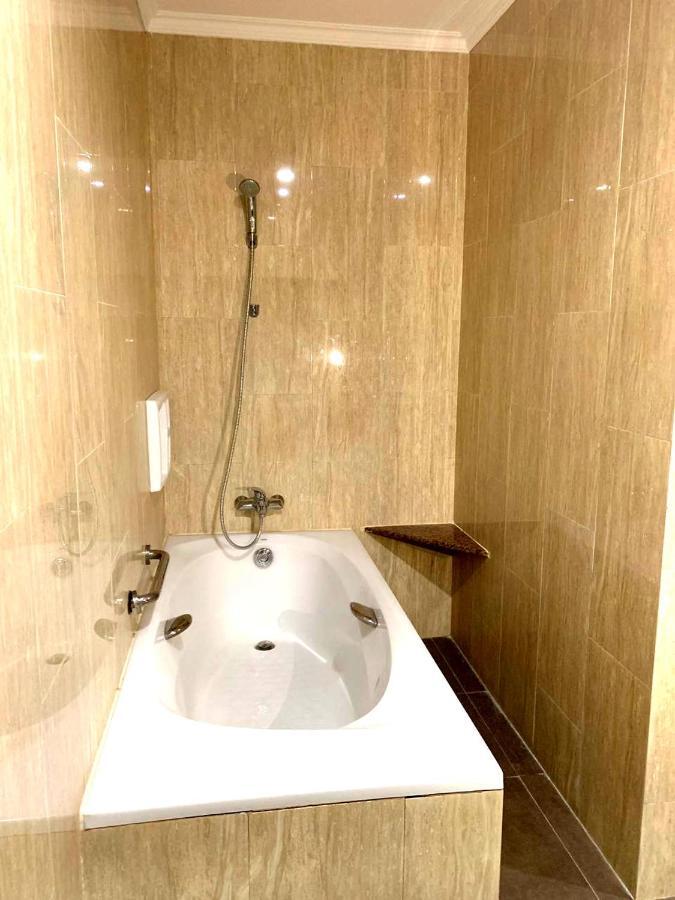 Pacific Hotel Ambon Bagian luar foto