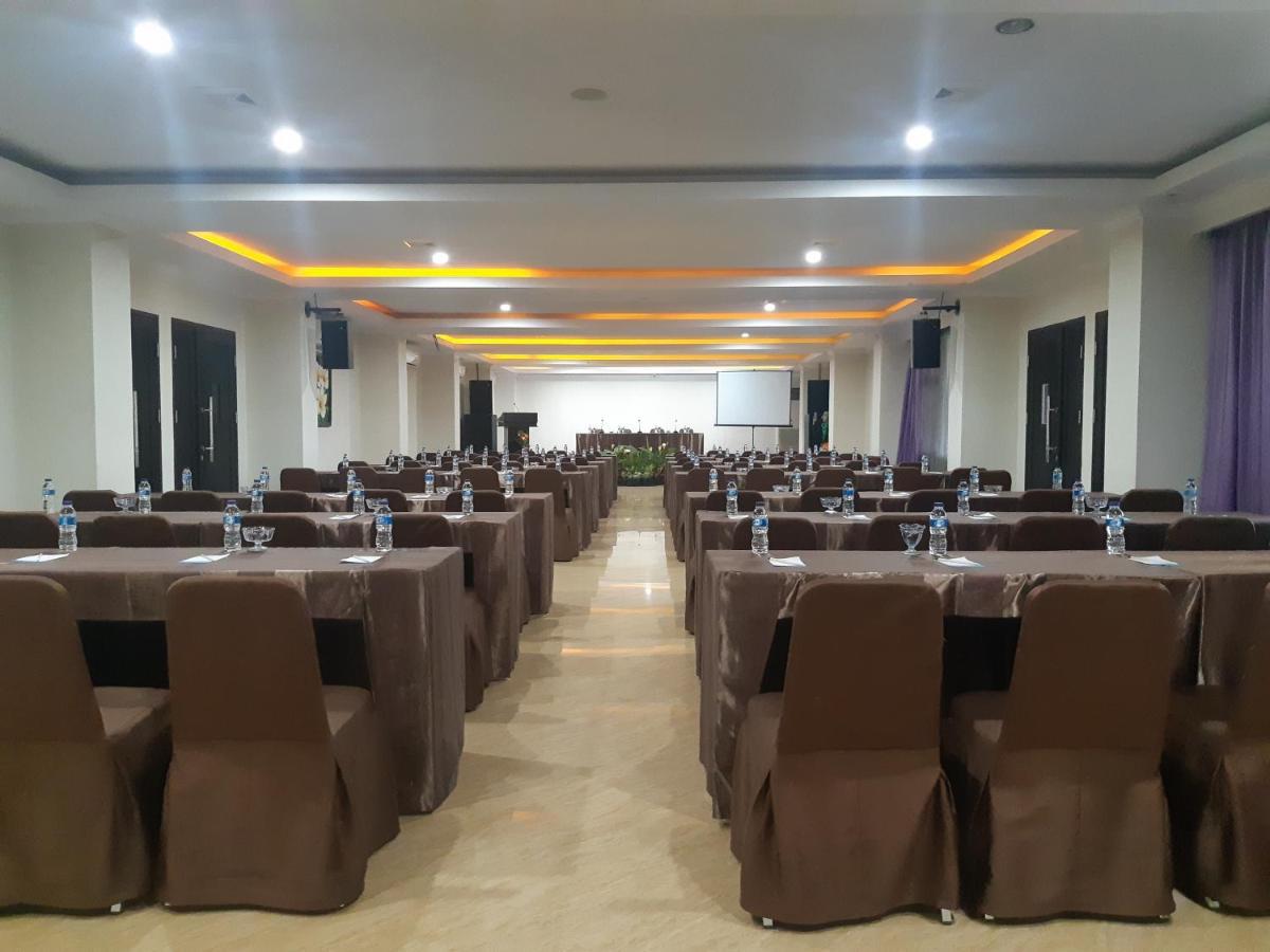 Pacific Hotel Ambon Bagian luar foto
